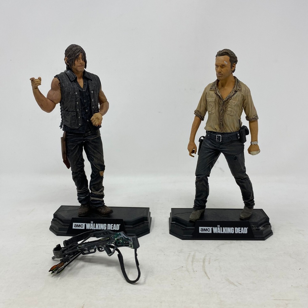 The Walking Dead Rick Grimes Daryl Dixon Action Figures Set with Crossbow AMC